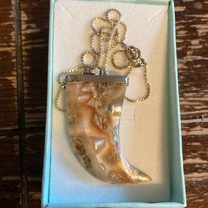 Italy 925 hounds tooth look mother of Pearl necklace